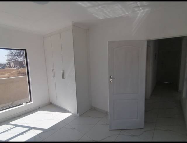 4 BEDROOM HOUSE FOR SALE IN BENDOR